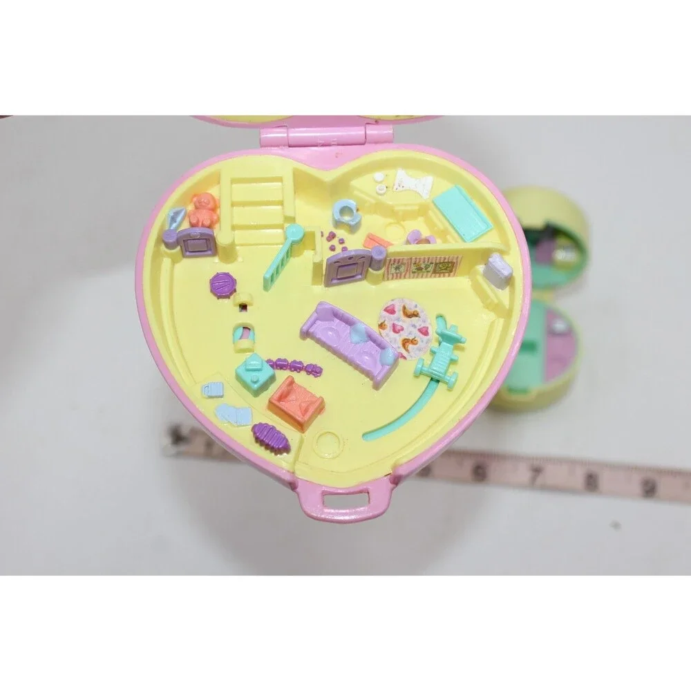 Bluebird Vintage Polly Pocket 1991 '50s Diner Ring Case Playset Daycare NO DOLLS - Picture 4 of 8
